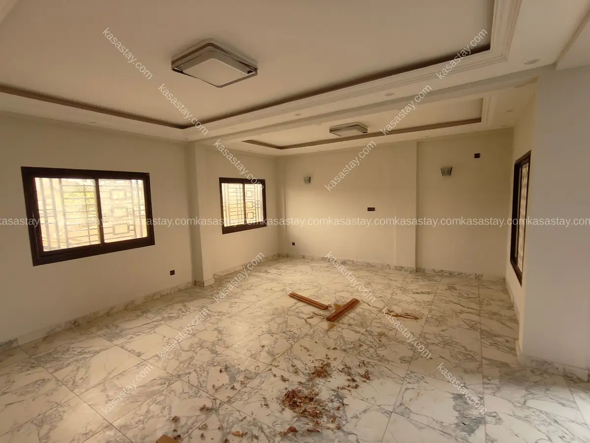 Appartement 3 Chambres à louer Odza borne 10 5