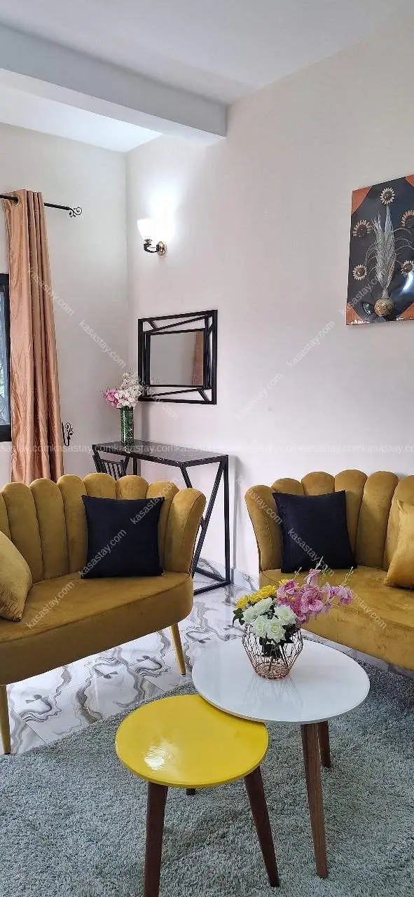 Magnifique appartement à Biyem-assi, Yaoundé, avec 100% d'autonomie énergétique et vue sur le mont Eloundem 2