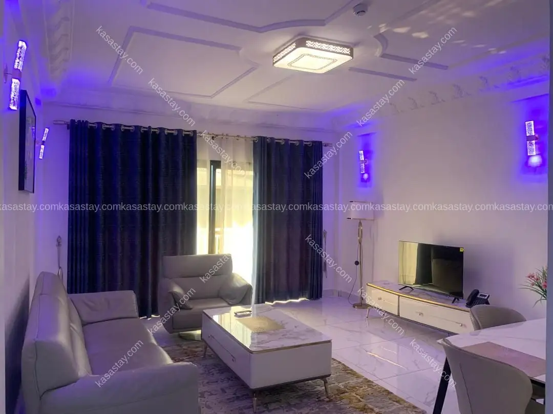 Appartements meublés par PALACE ( Logbesou en face de l'entrée IUC )