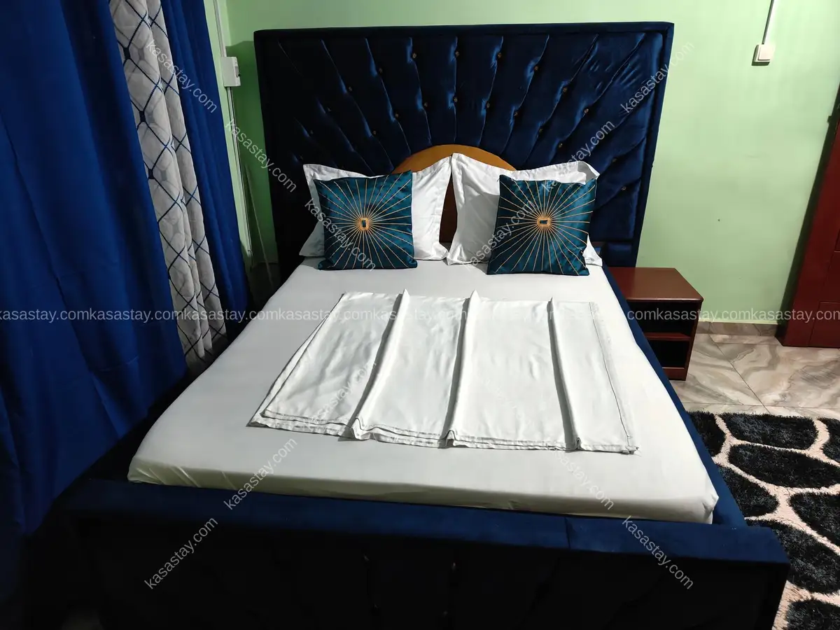 Chambre meublée Amelson 302 simbock(Carefour Mbalgong) 3