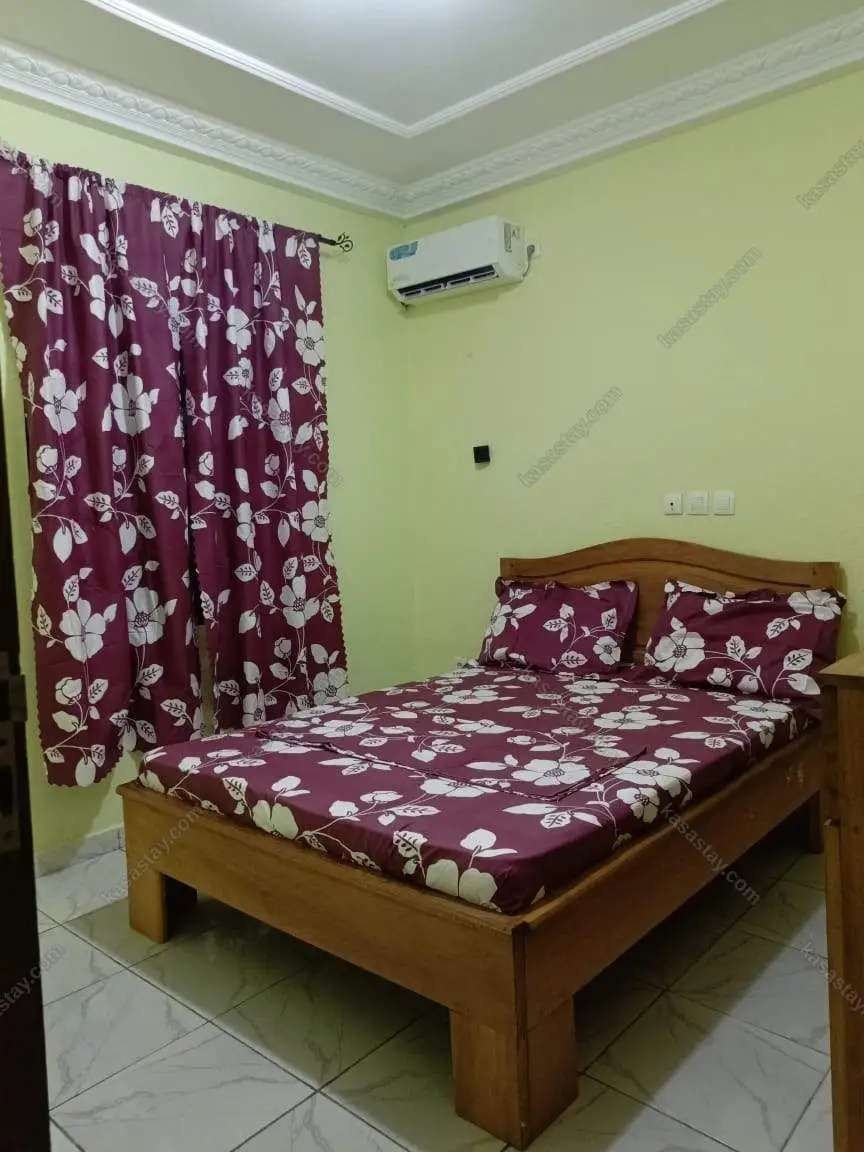 Townhouse in Ndogpassi, Douala, 3 bedrooms 4