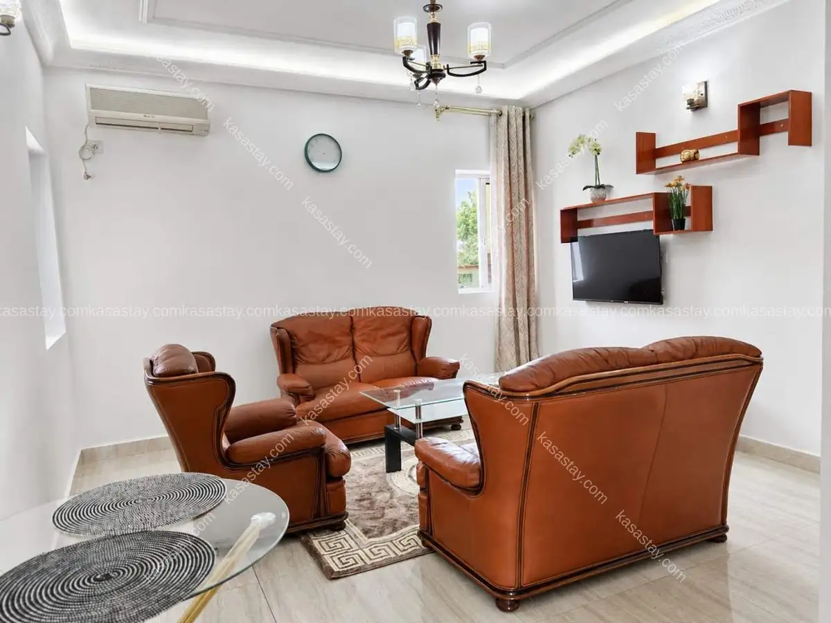 Property in Omnisport, Yaoundé, 2 bedrooms