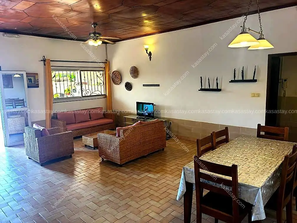 Townhouse à Efoulan, Yaoundé, 3 chambres 3