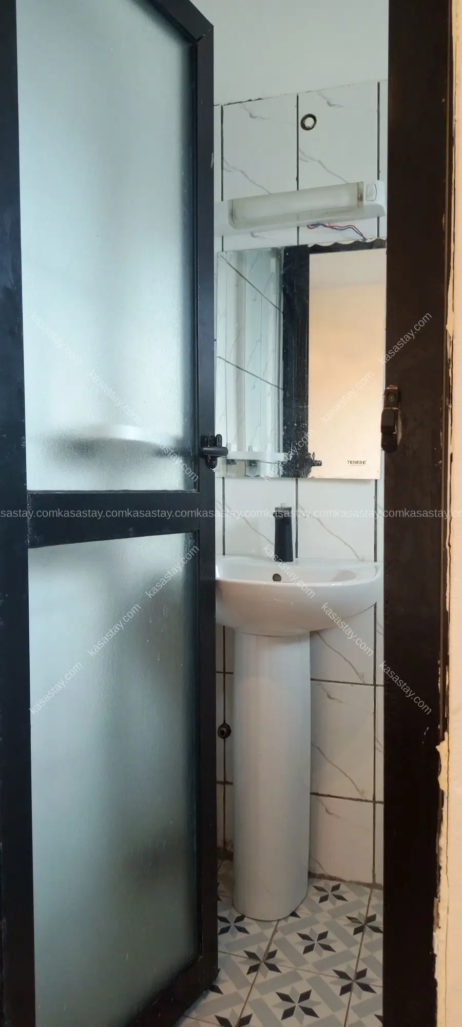studio meublé 4 par résidence klin sarl (vallée conquête ndogbon) 4