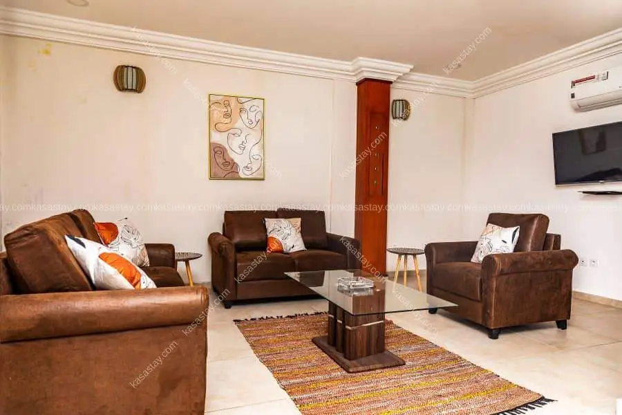 Property in Bonanjo, 2 bedrooms