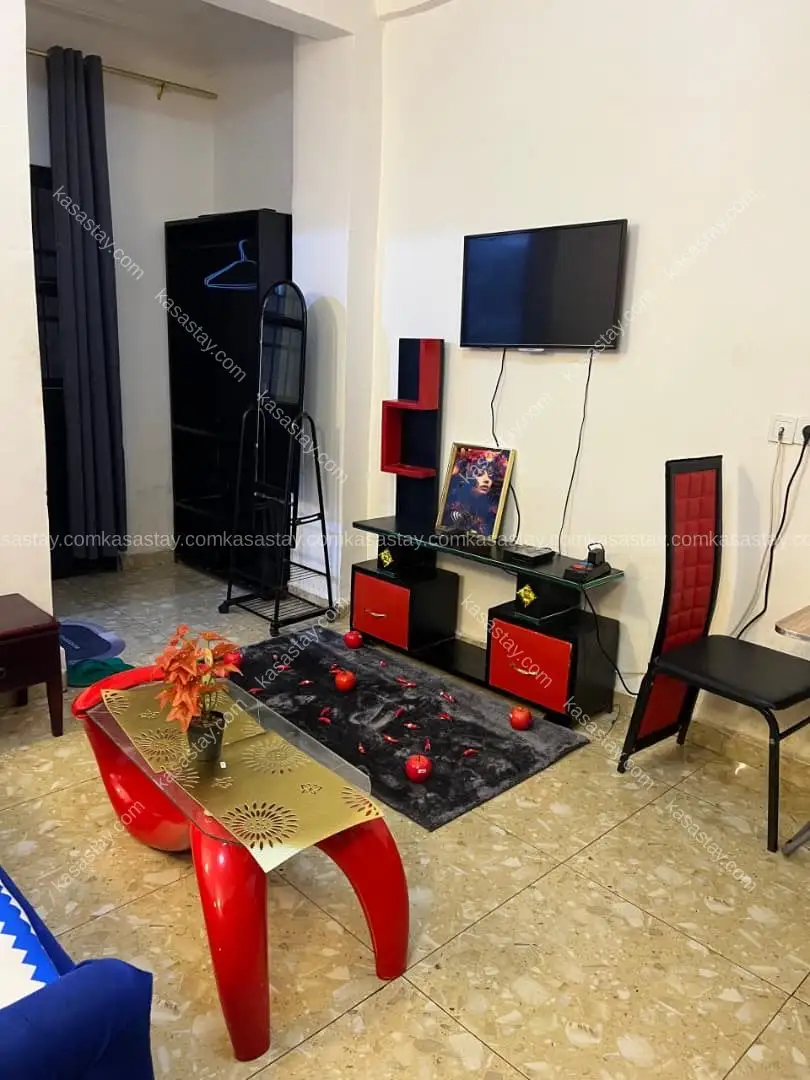 Chambre meuble A7 par IKN ( ndogbong citadelle ) 5