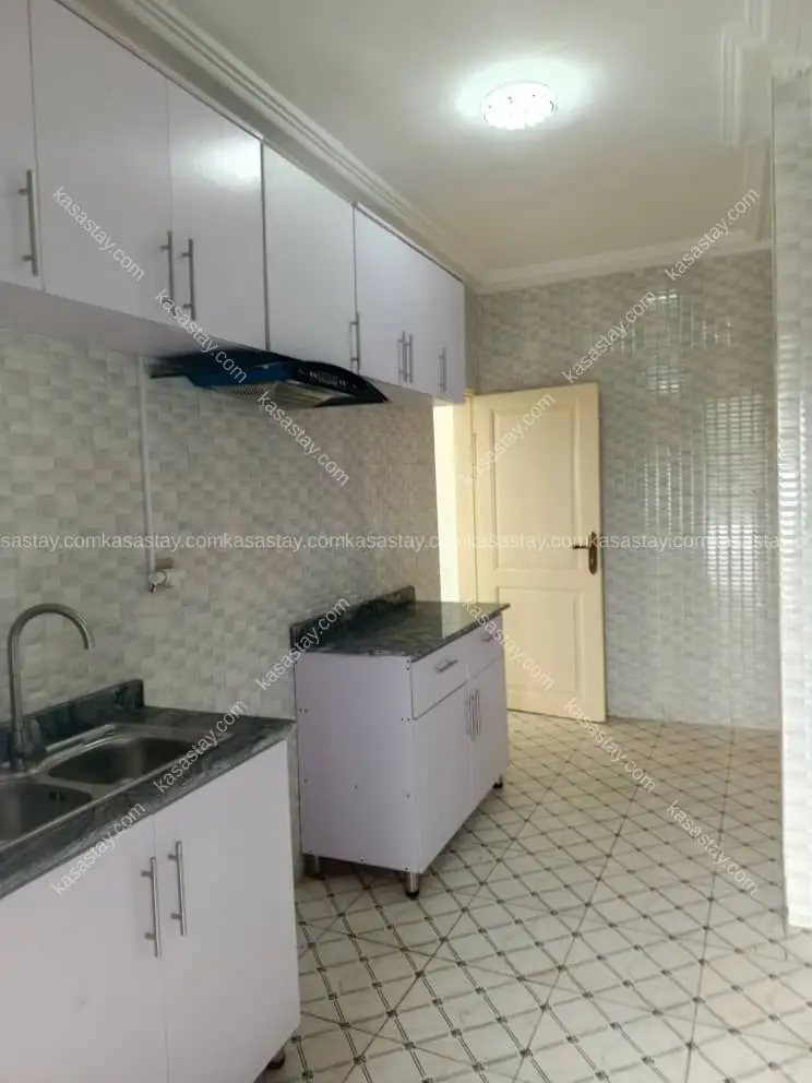 Appartement 301 par résidence Kingdomtower (Mary Lumière maquillage) 5