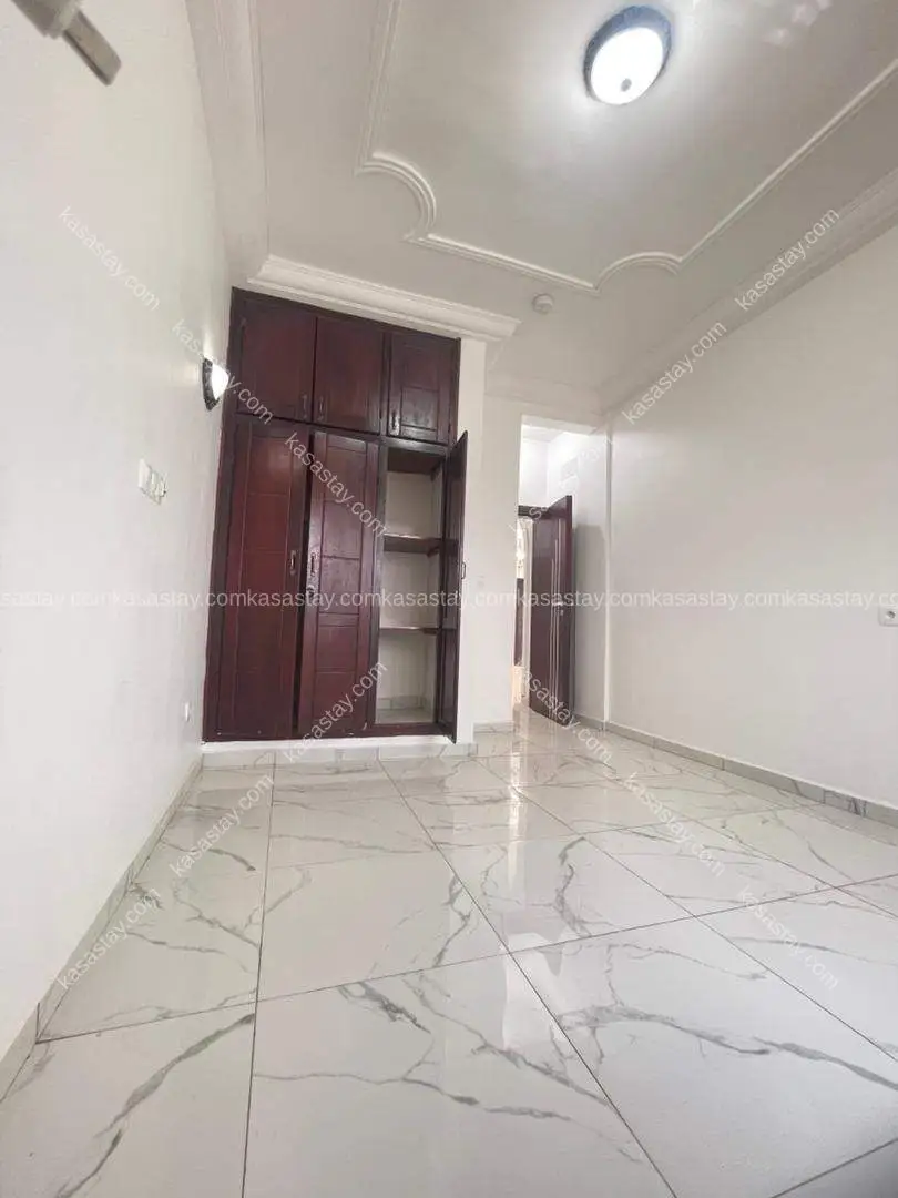 Apartment in Damas, Yaoundé, 3 bedrooms 2