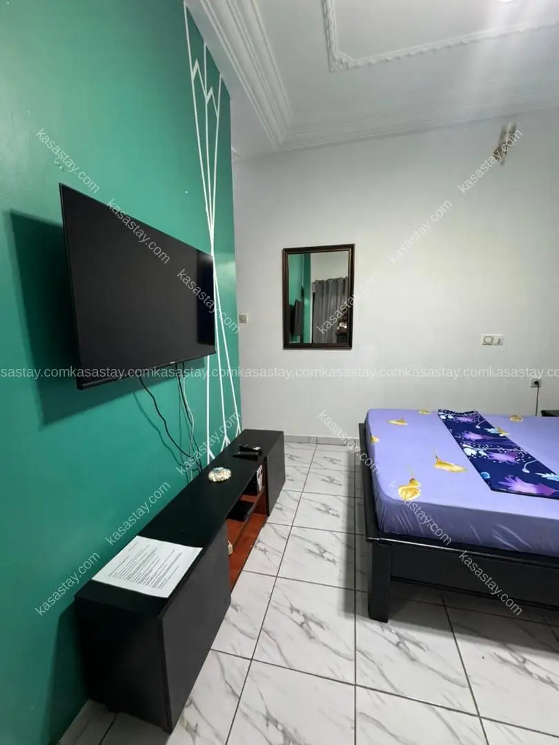 Chambre meublée 1 by Ajax house ( logpom Charles de gaules) 4