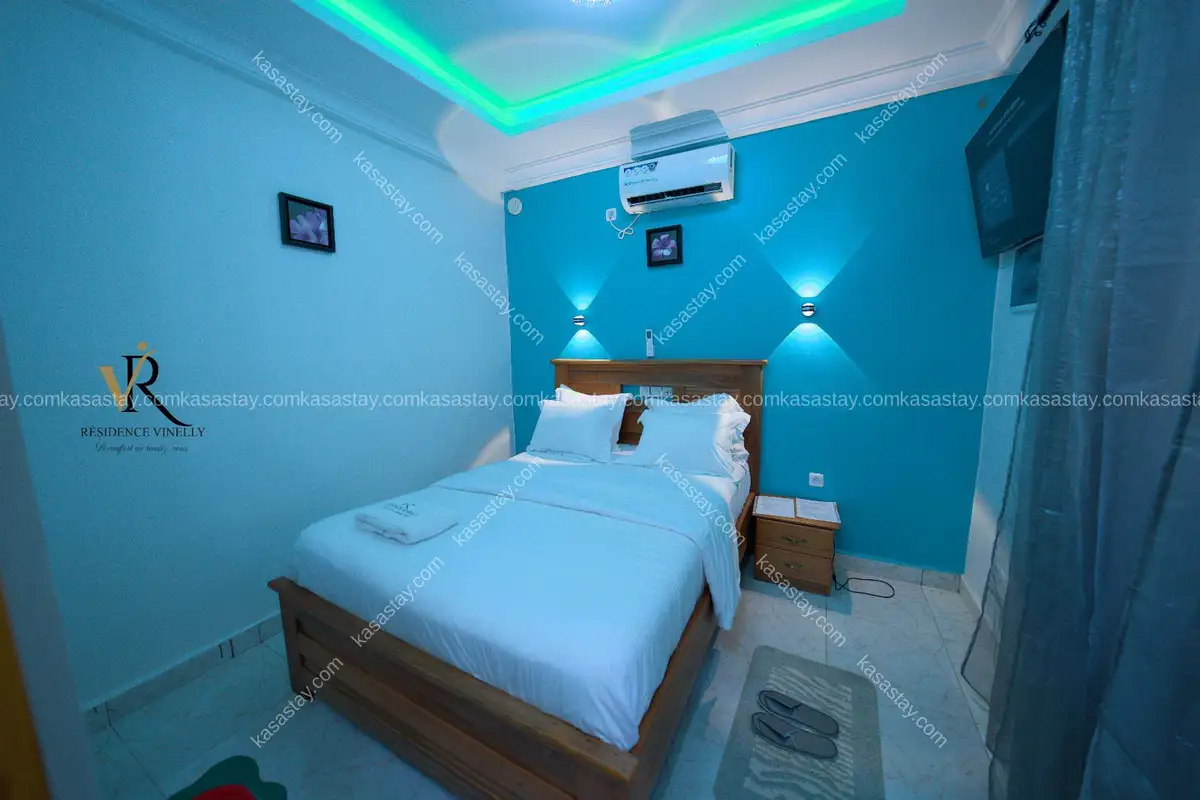 Chambre meublée américaine par résidence Vinelly (Total nkolbong)