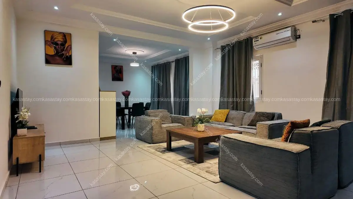 Duplex in Odza, Yaoundé, 4 bedrooms 4