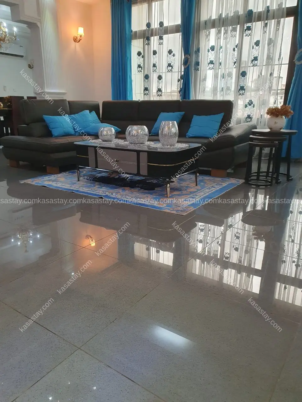 Apartment in Quartier Bastos, 3 bedrooms 3