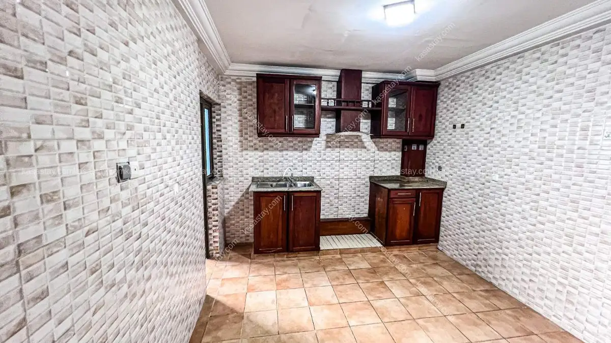 Apartment in Akwa I, 3 bedrooms 4