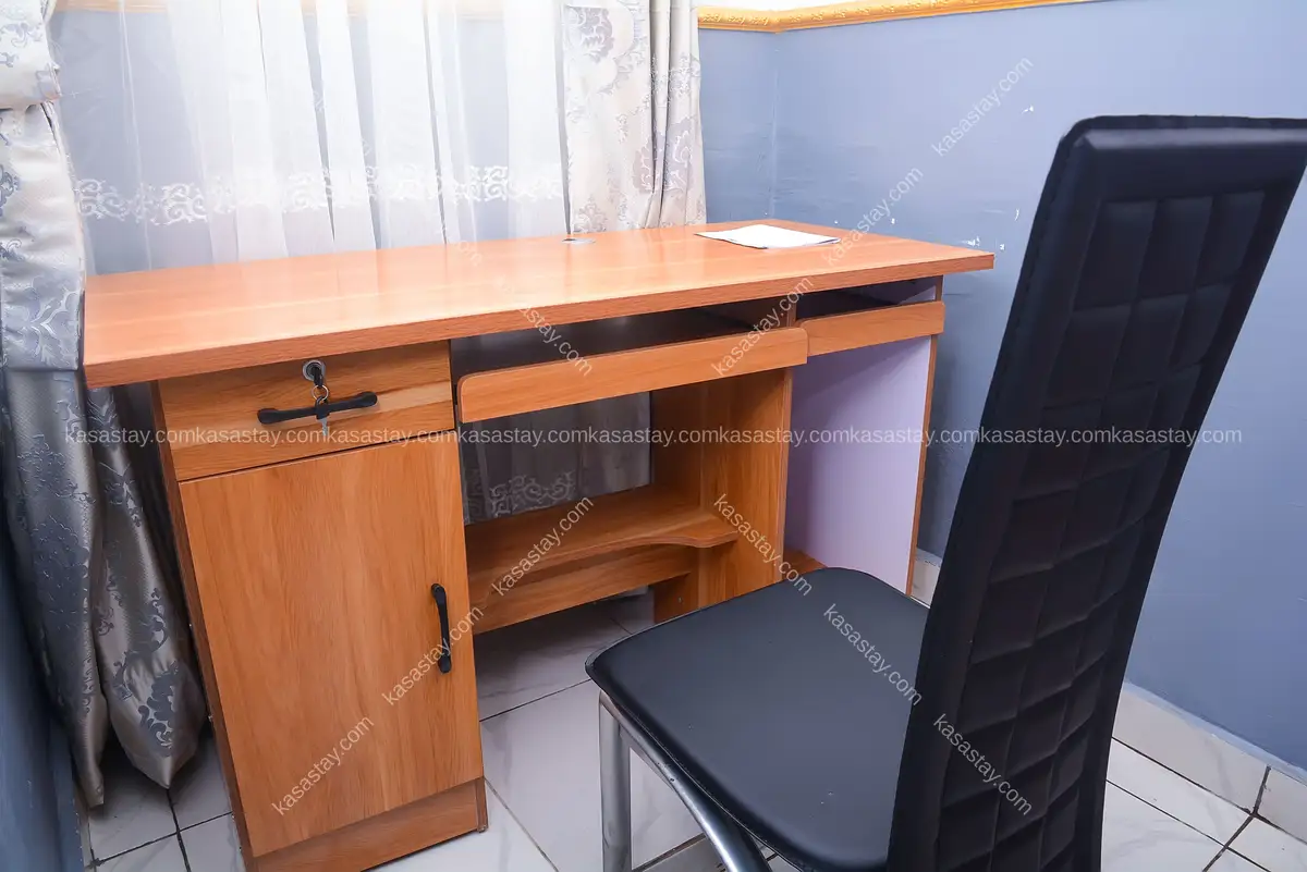 Chambre 04 by Ajieh Rest house ( Douala, Lendi, maison blanche, enfance école felyma) 5
