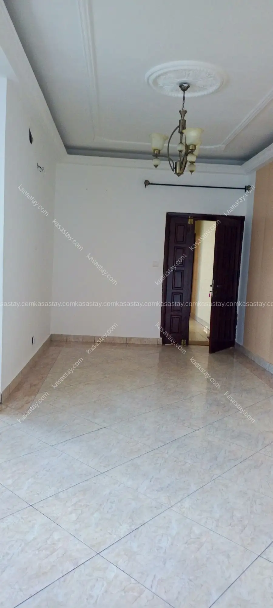Appartement C1 par résidence vertio (bar logpom non loin de Gabon) 3
