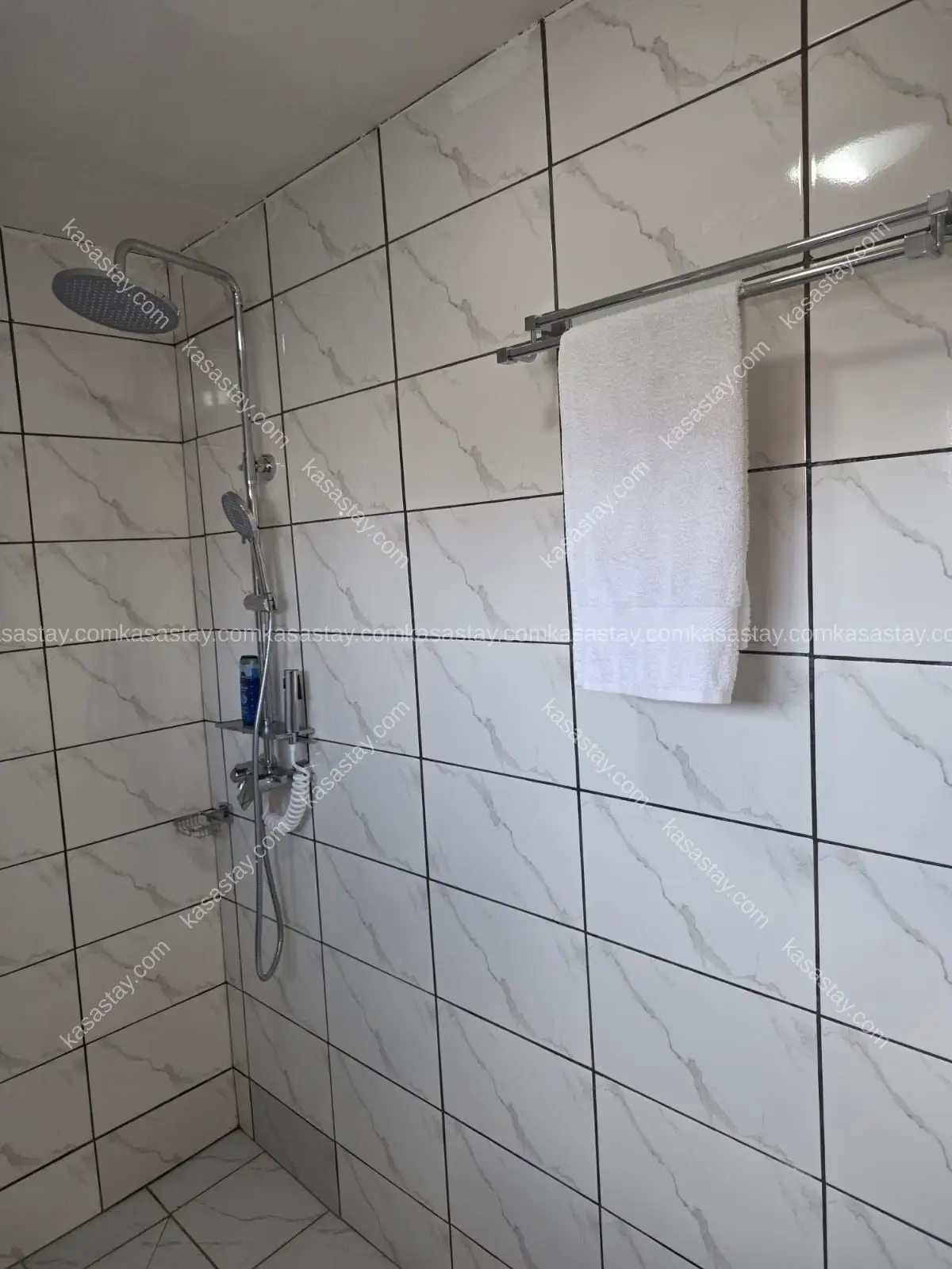Chambre moderne à Deïdo 3