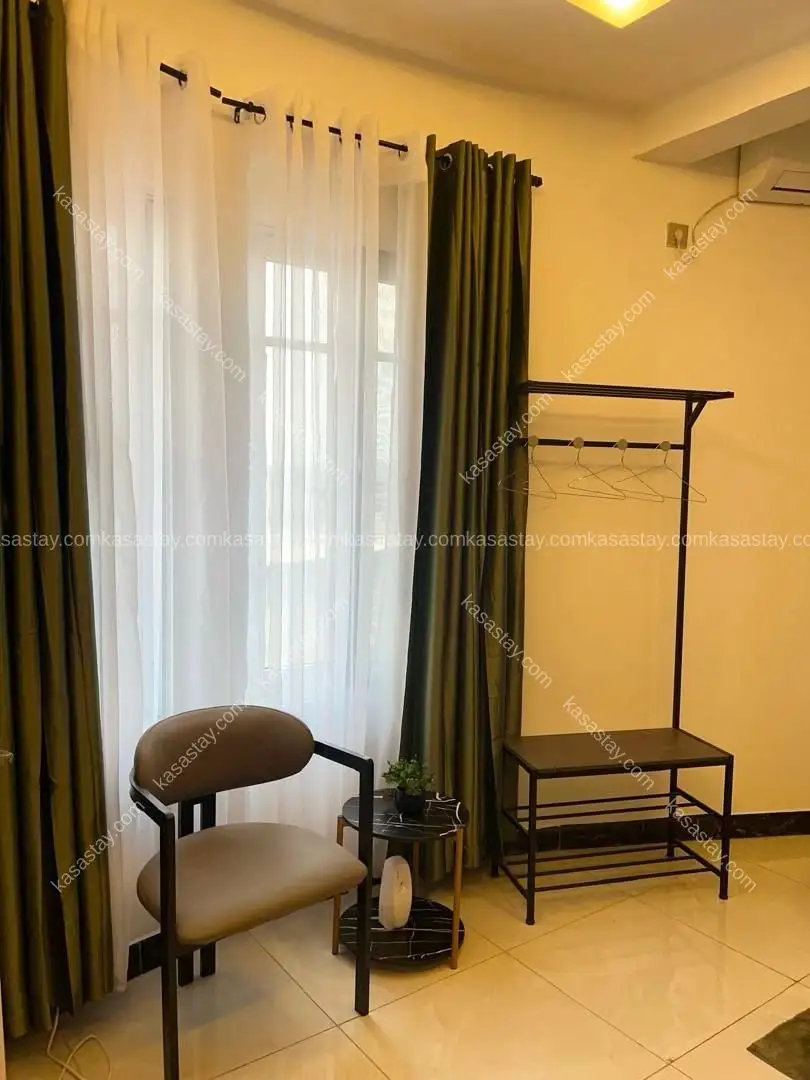 Chambre 101 by résidence kingdom tower ( makepe à côté de la station Jeff oil) 2