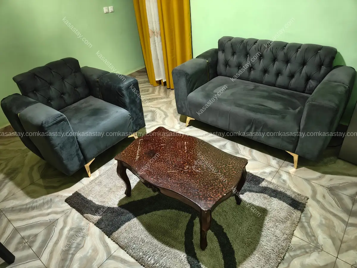 Studio Meublé Amelson 202 à simbock (Carefour Mbalgong)
