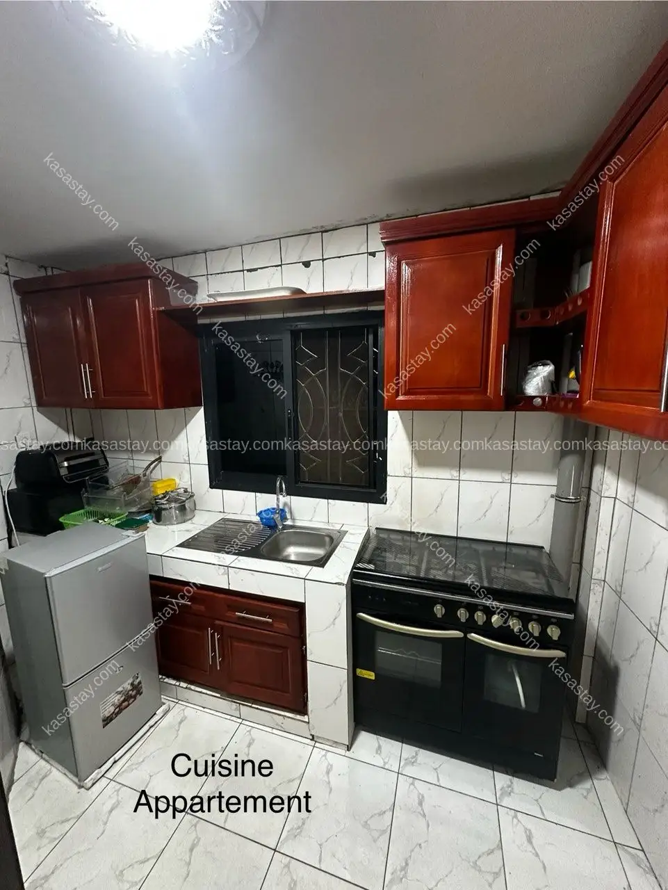 Apartment in 2P9P+598, Douala, 2 bedrooms 5