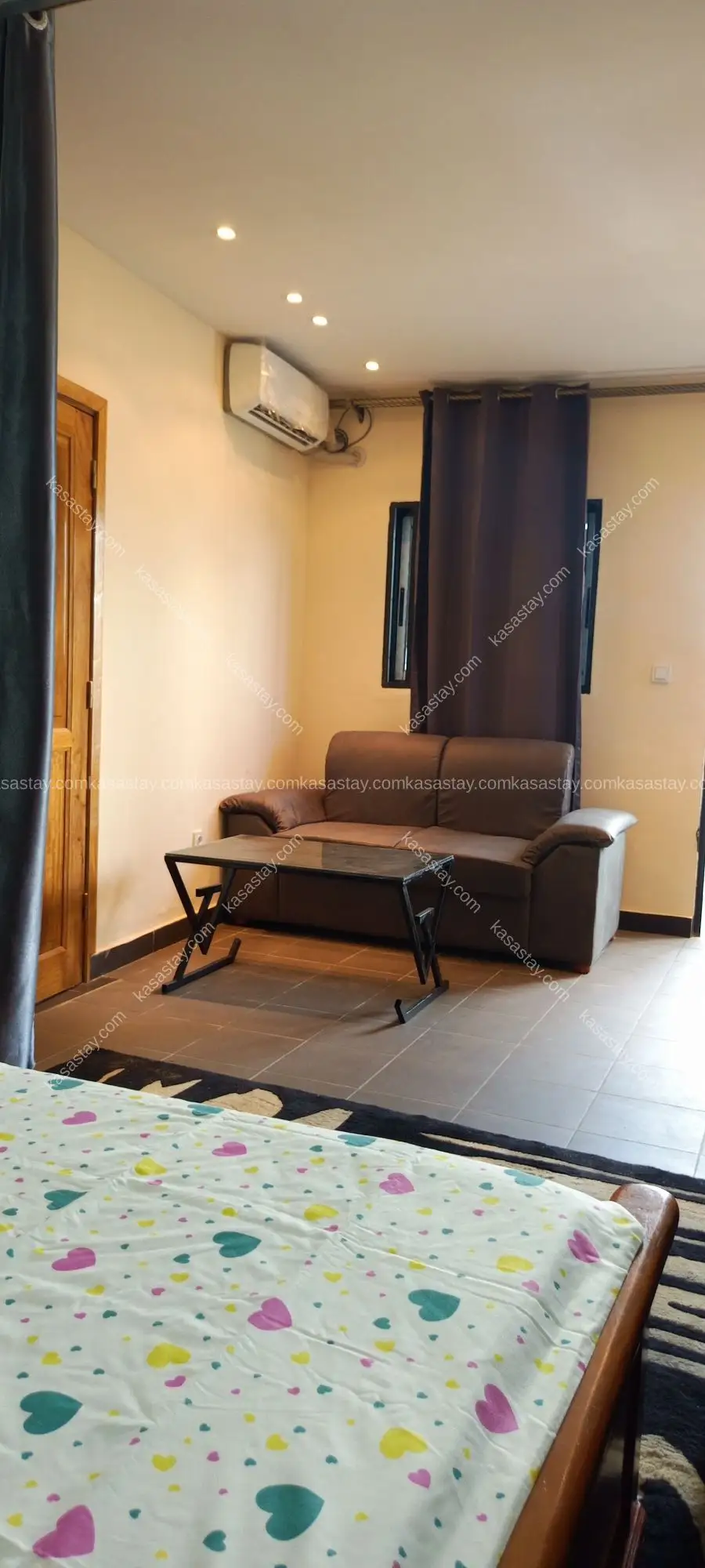 chambre meublée 3 by résidence lux klin sarl ( vallée conquête ndogbon) 4