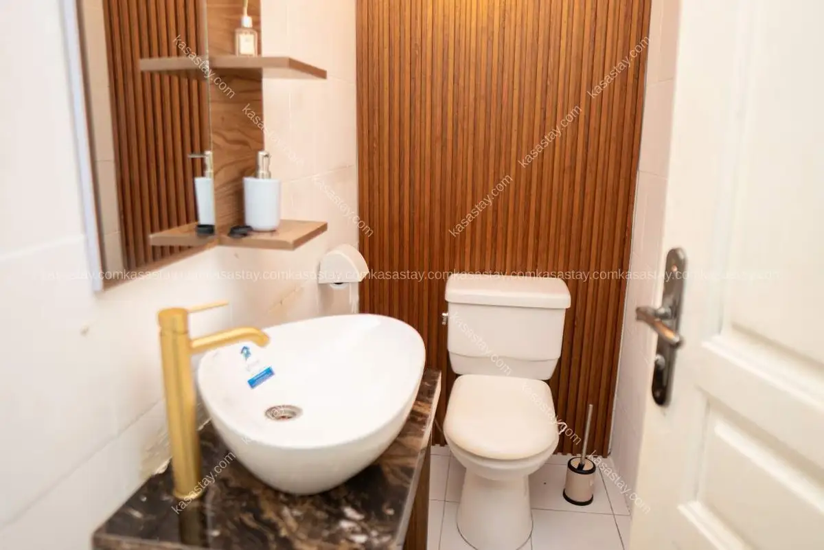 Studio in Bonapriso, Douala, 1 bedroom 5