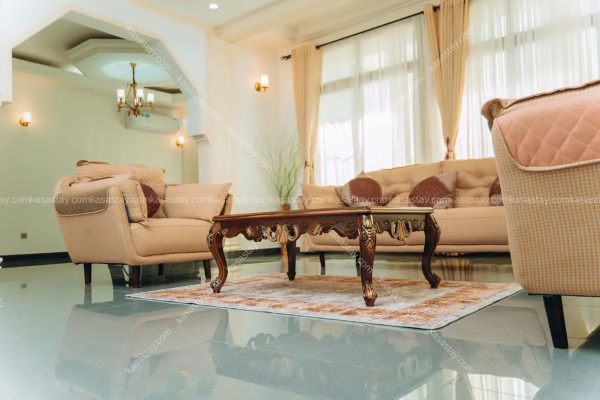 Apartment in Quartier Bastos, 3 bedrooms 4