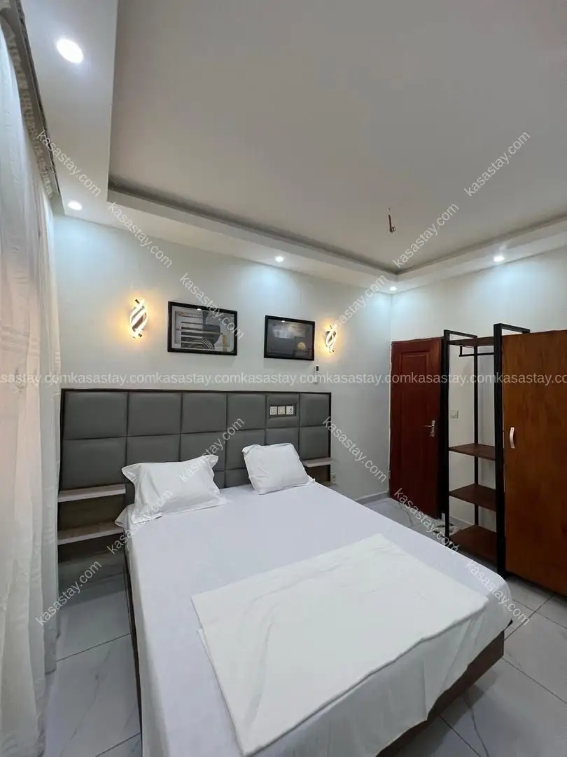 Appartement 1 par Résidence F ( Carrefour Logbessou ) 2