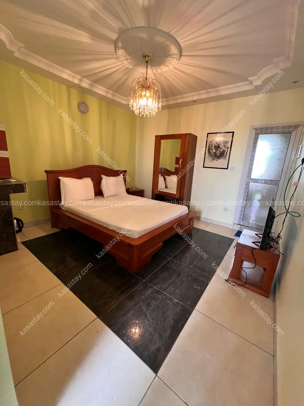 Chambre meublée 501 par résidence MARTELINA ( Kotto mbangè)