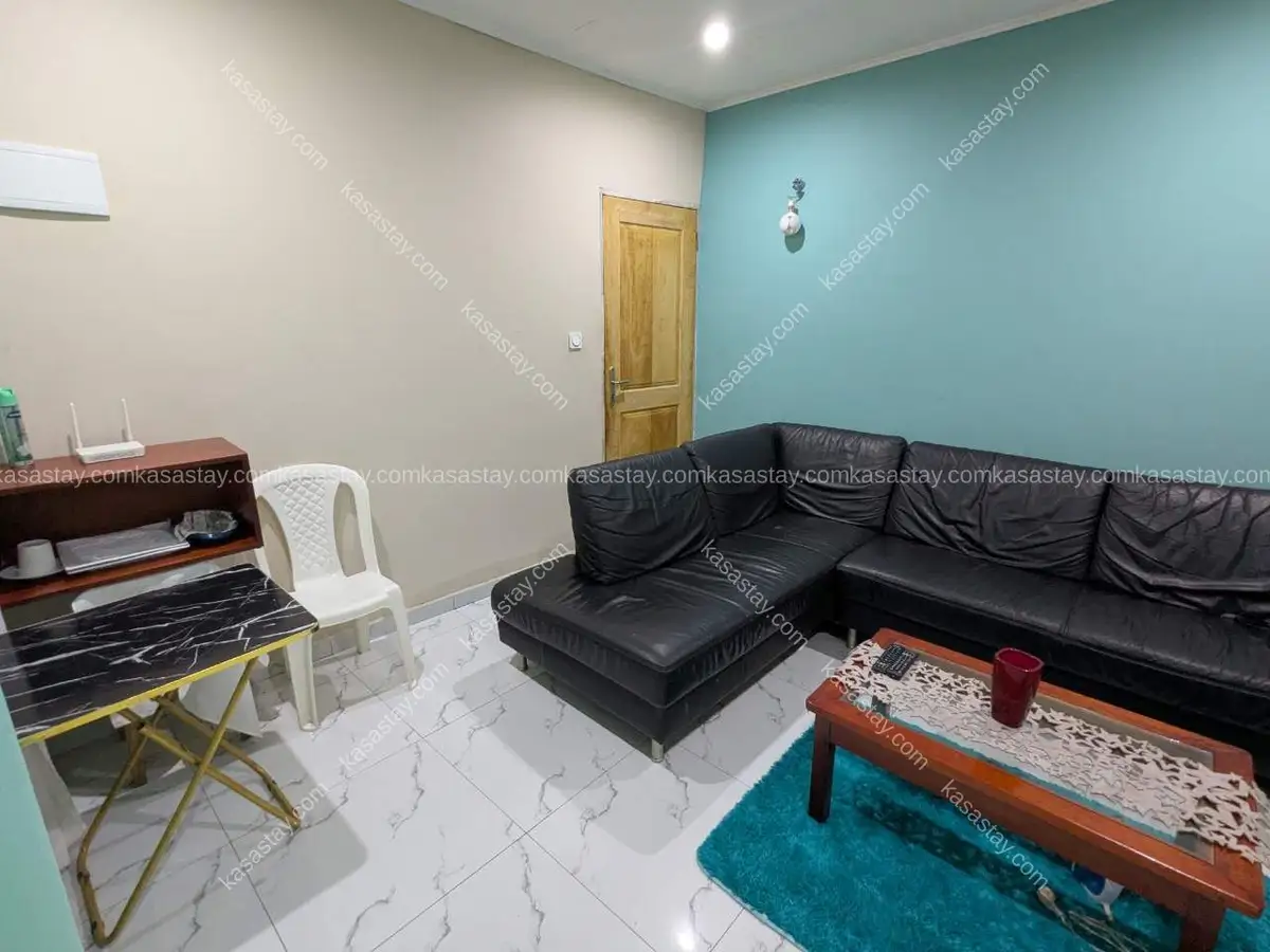 Studio à Institut Privé Polyvalent de Bonamoussadi, 1 chambre 4