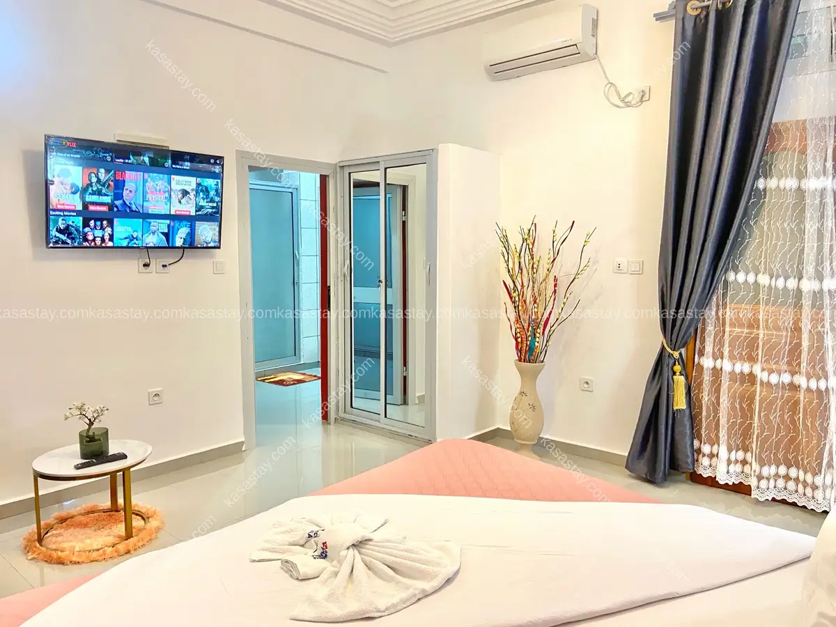 Chambre 01 by RESIDENCE LA MARINA (Bonamoussadi face opiom gold) 3