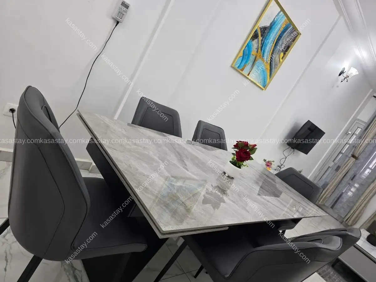 Apartment in Damas, Yaoundé, 3 bedrooms 2
