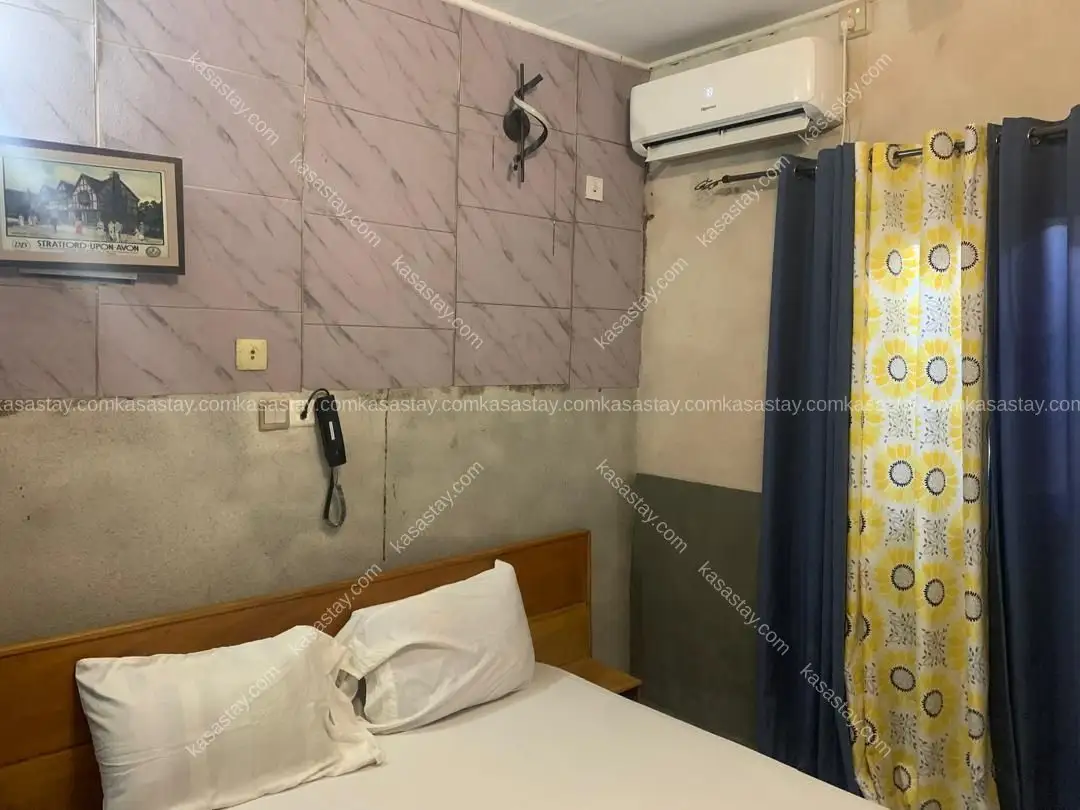 Chambre simple WOURI BWELLE by RESIDENCE MAKOM ( Bonaberi)