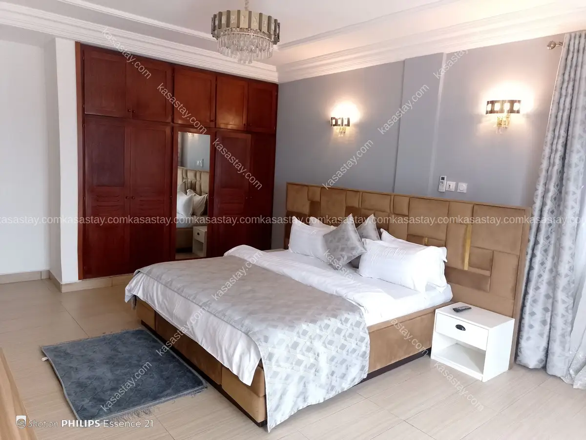Duplex Haut standing près de G&G RESIDENCY, Bonapriso en face de la clinique de l'aéroport 4