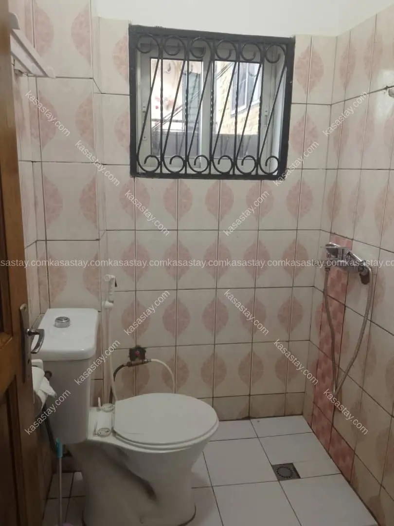 Rooms à Nkolfoulou, 1 chambre 2