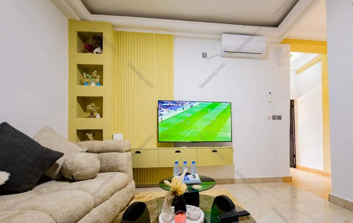 Studio in Obili, Yaoundé, 1 bedroom 5