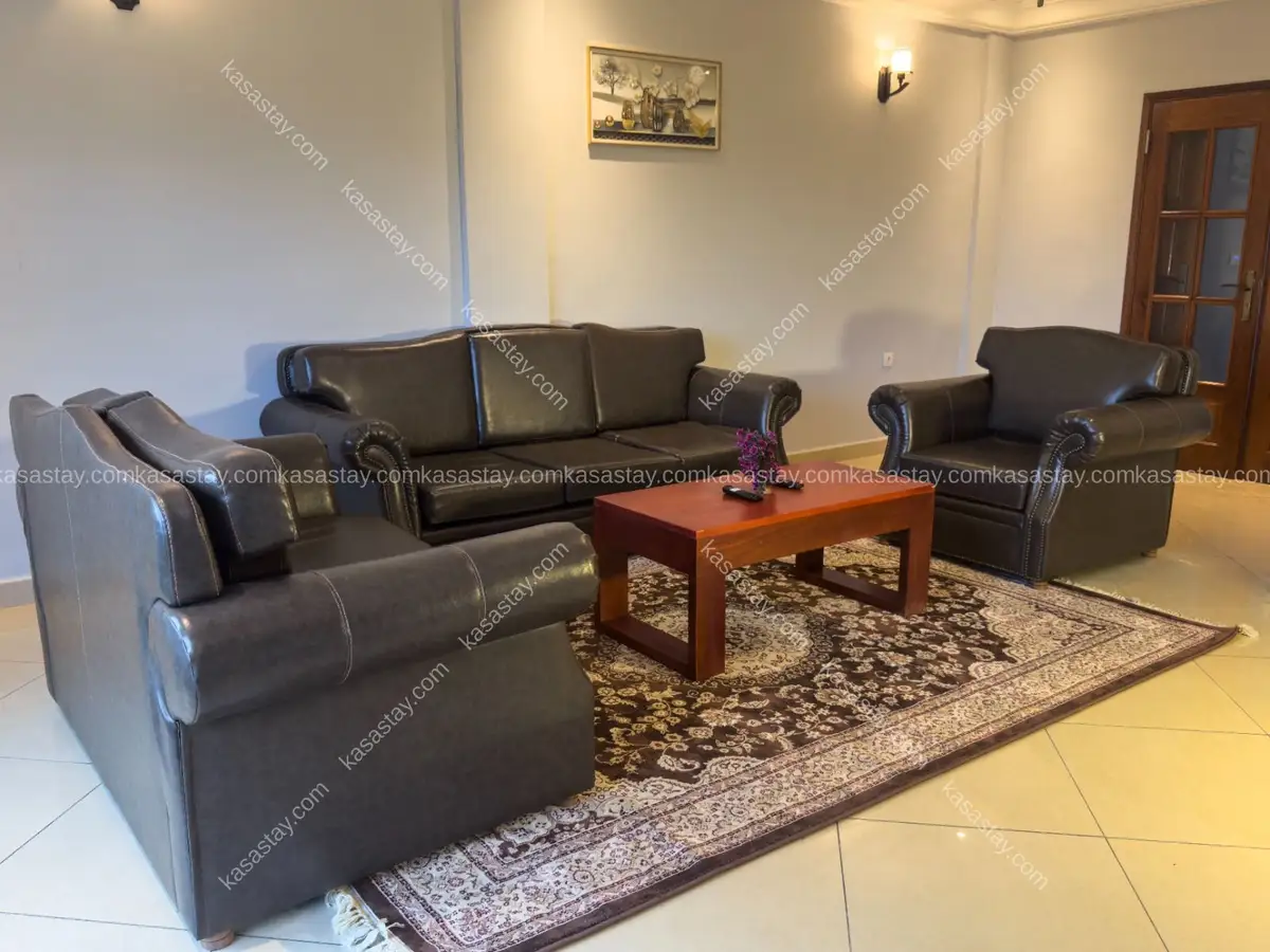 110 m2 Spacious and modern 3 bedrooms apartment (Logpom, fin goudron Bassong) 2