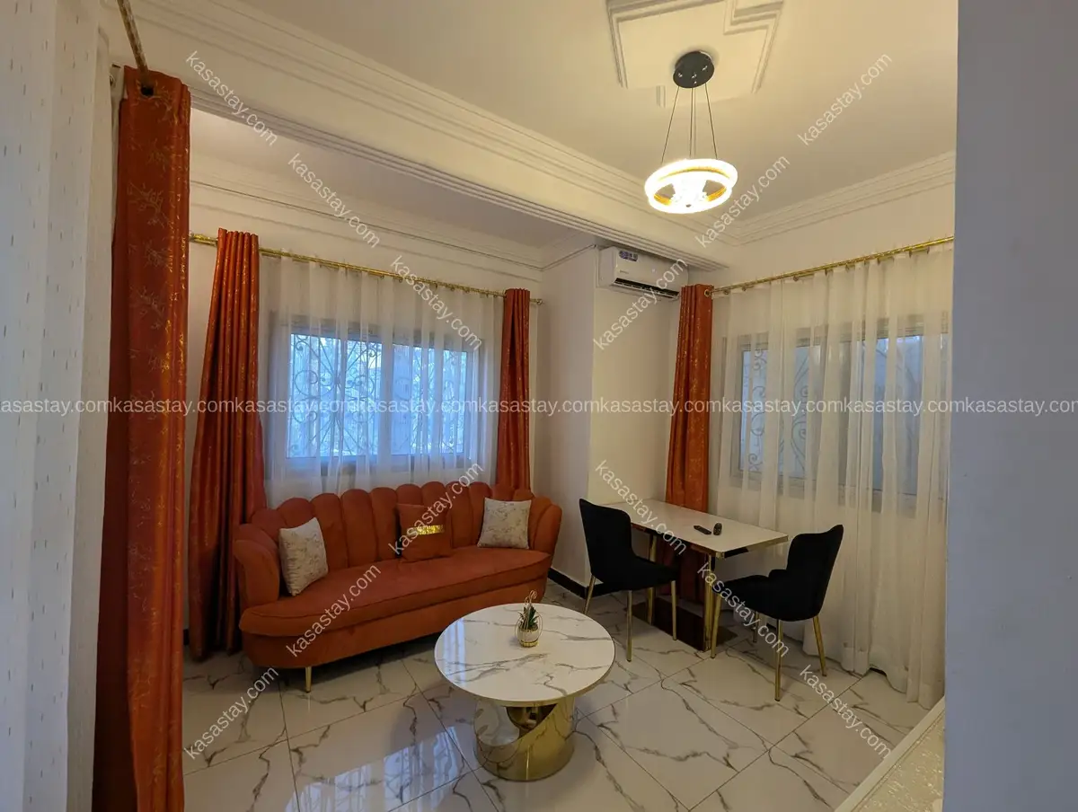 Studio meublé Orange by Happiness residency ( Makepe vita )