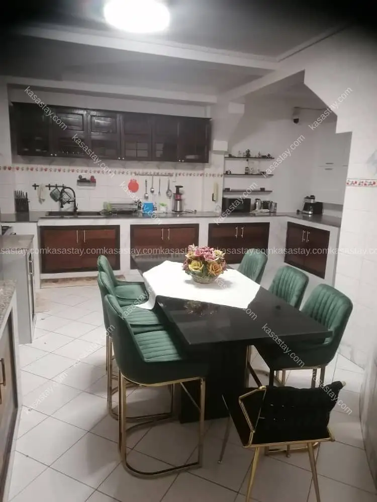Appartement à Okui Nkomo, 4 chambres 4