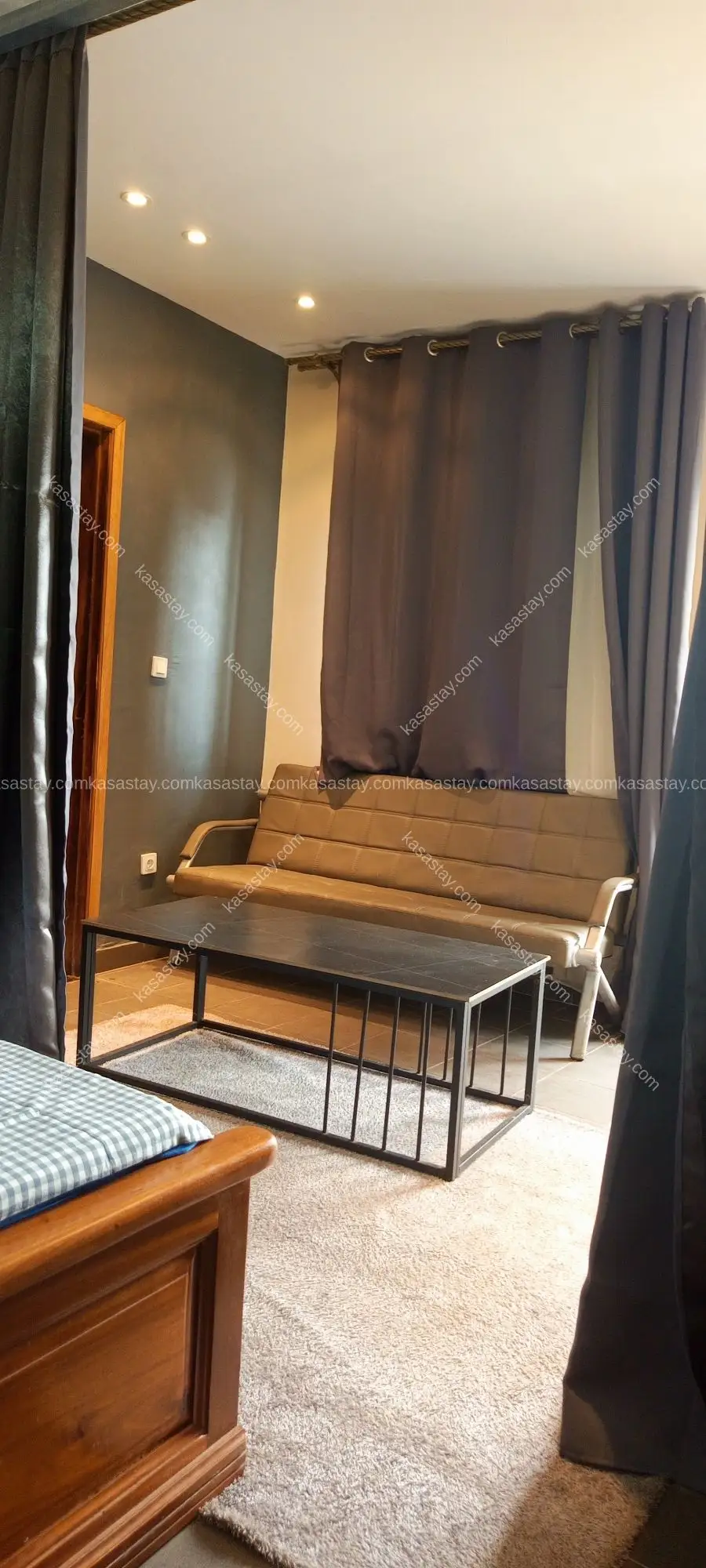 studio 2 by résidence klin sarl ( vallée conquête ndogbon) 3