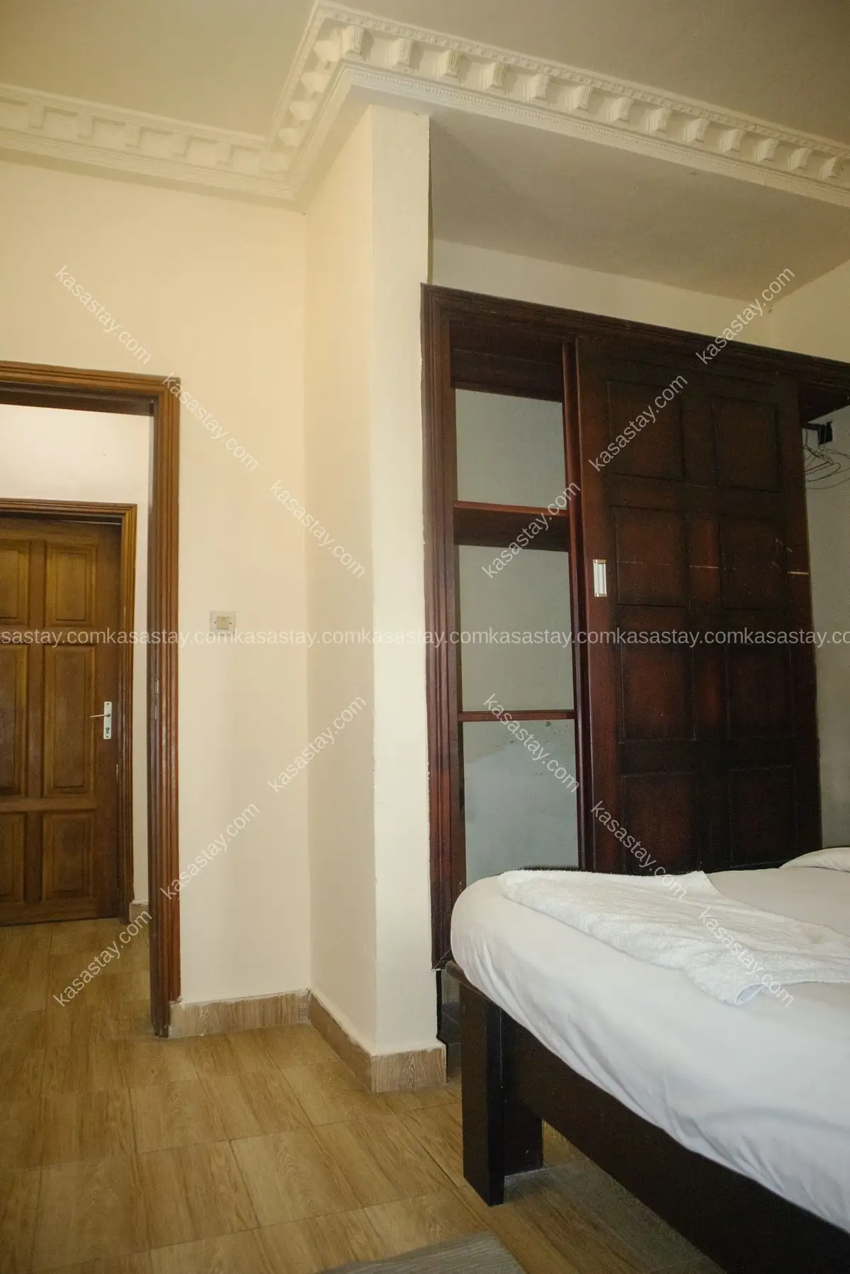Appartement Meublé 01 by Résidence Choiseul ( bonaberi centre équestre) 4