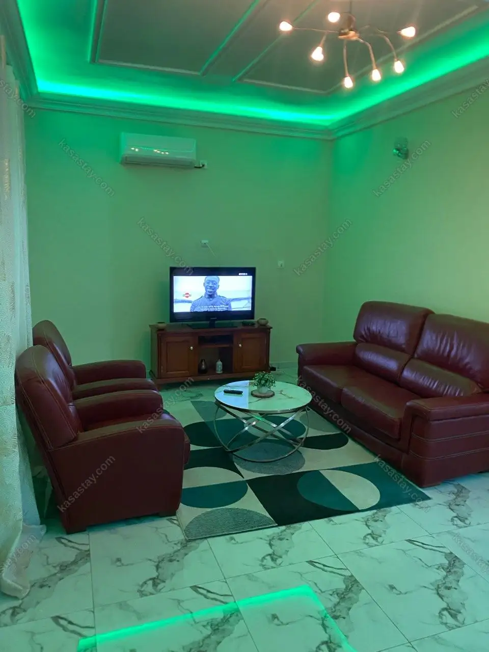Apartment in Carrefour Onana(minkan), 2 bedrooms 5