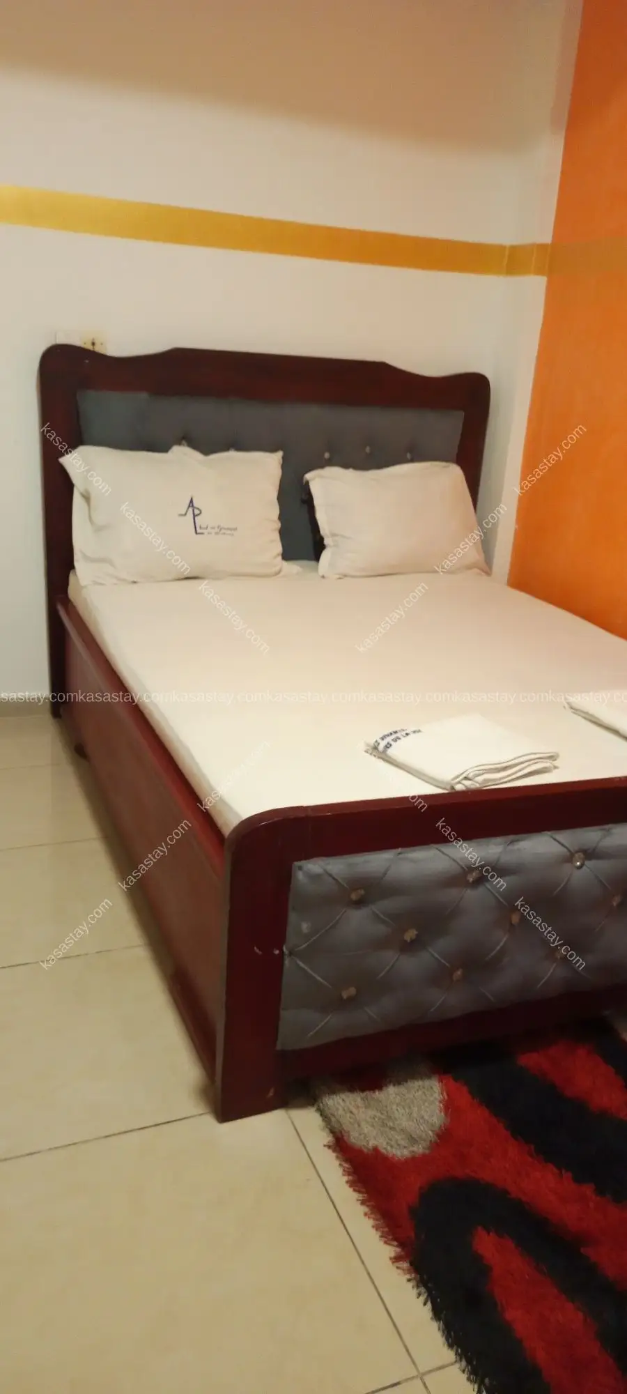chambre meublée 102 by résidence Alexandra (bonamoussadi carrefour maçon)