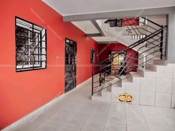 Appartement moderne a louer a la barrière ahala 120000