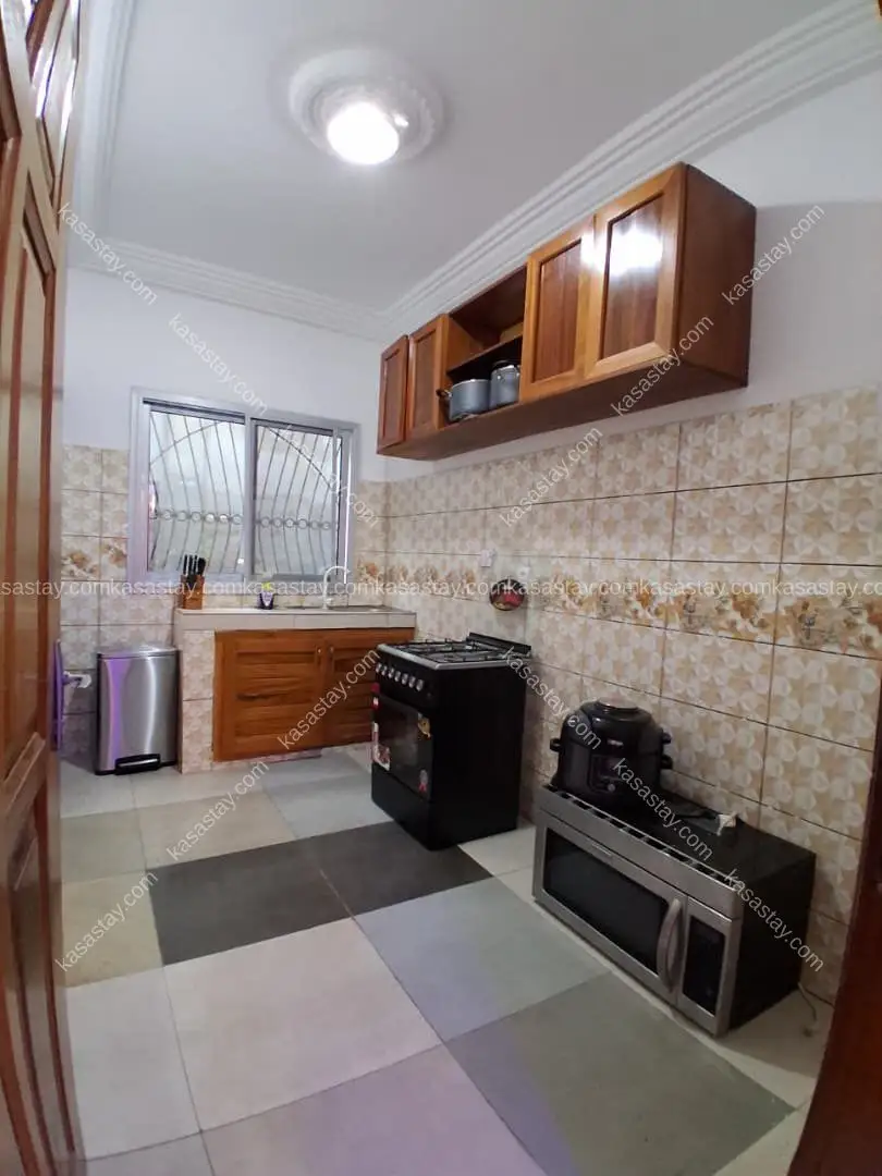 Appartement à Odza,borne 12, 2 chambres 5
