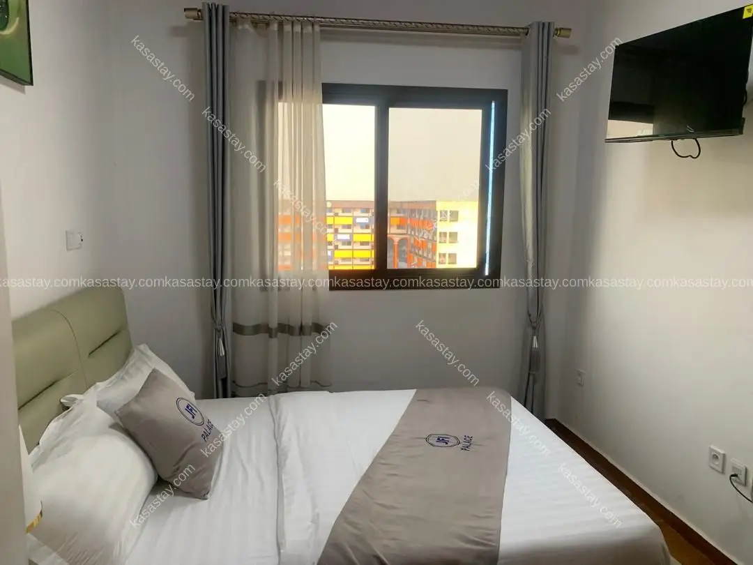 Chambre meublée Confort par J PALACE ( Logbesou en face l'entrée IUC ) 2