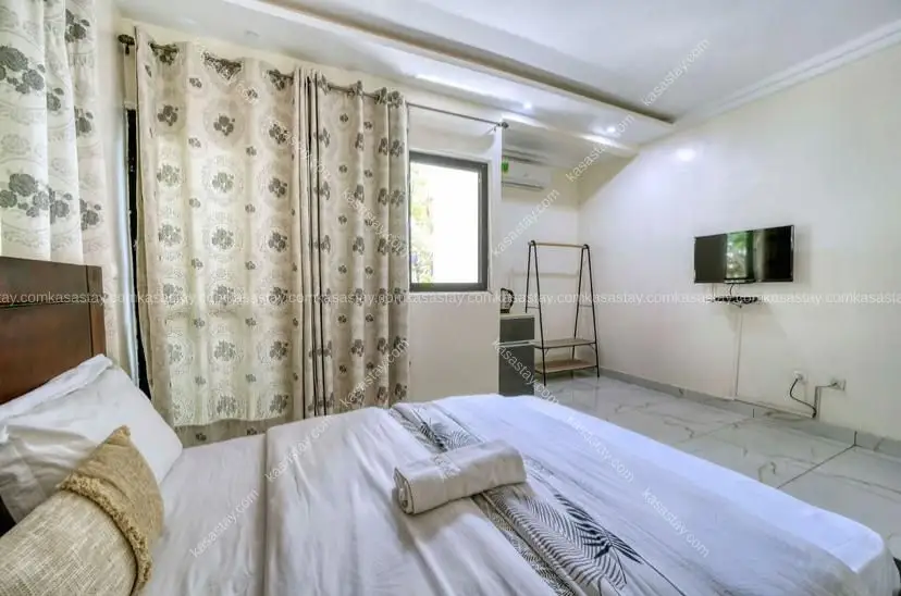 chambre (102) à Douala Bonapriso/ 8mins de l'aéroport 2