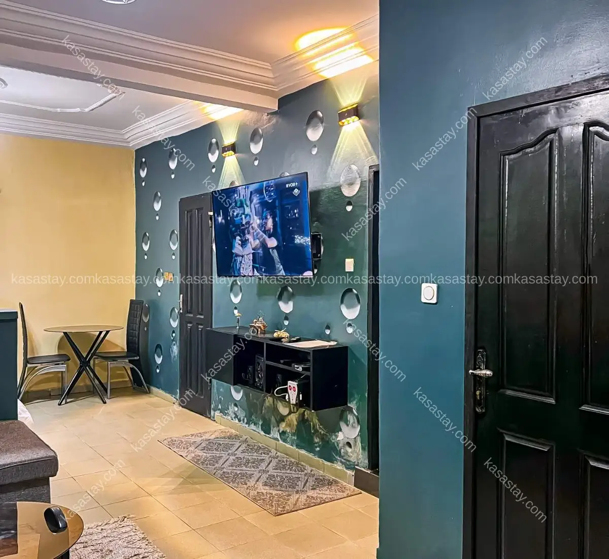 Rooms à Logpom, Douala 4