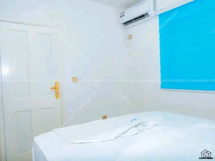 Studio meublé 306 par résidence ÉLU DIAMOND (bonamoussadi) 5