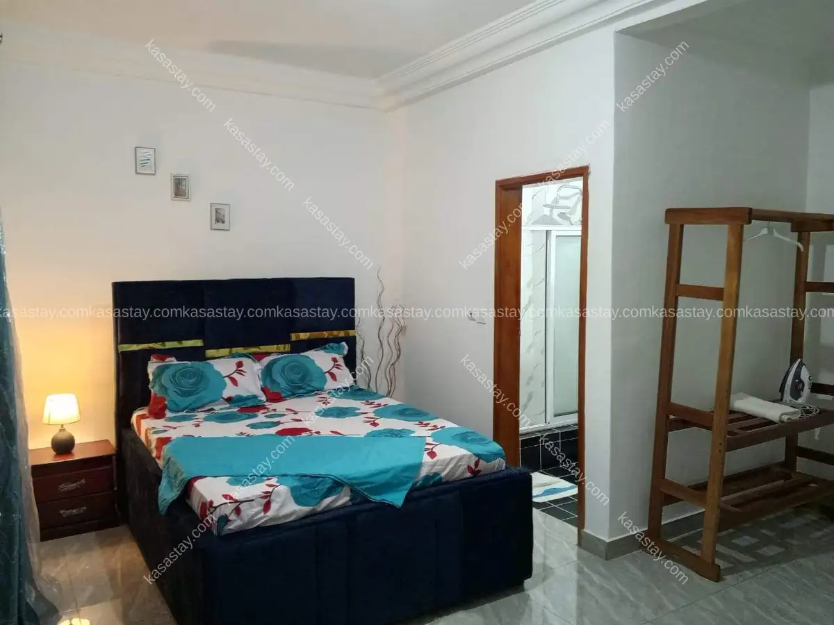 Chambre à kotto, Douala, 1 chambre 4