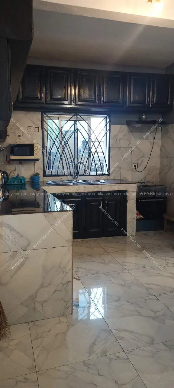 House in Kotto badem_badem, 3 bedrooms 4